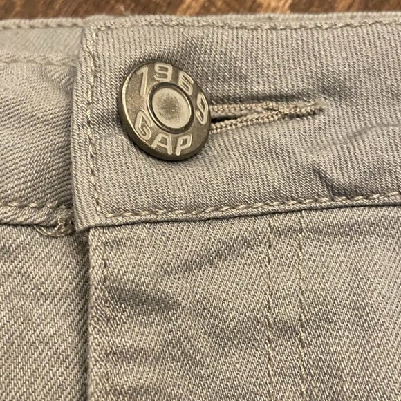 GAP Hadley Stretch Denim Shorts - Size 8 - Picture 3 of 7